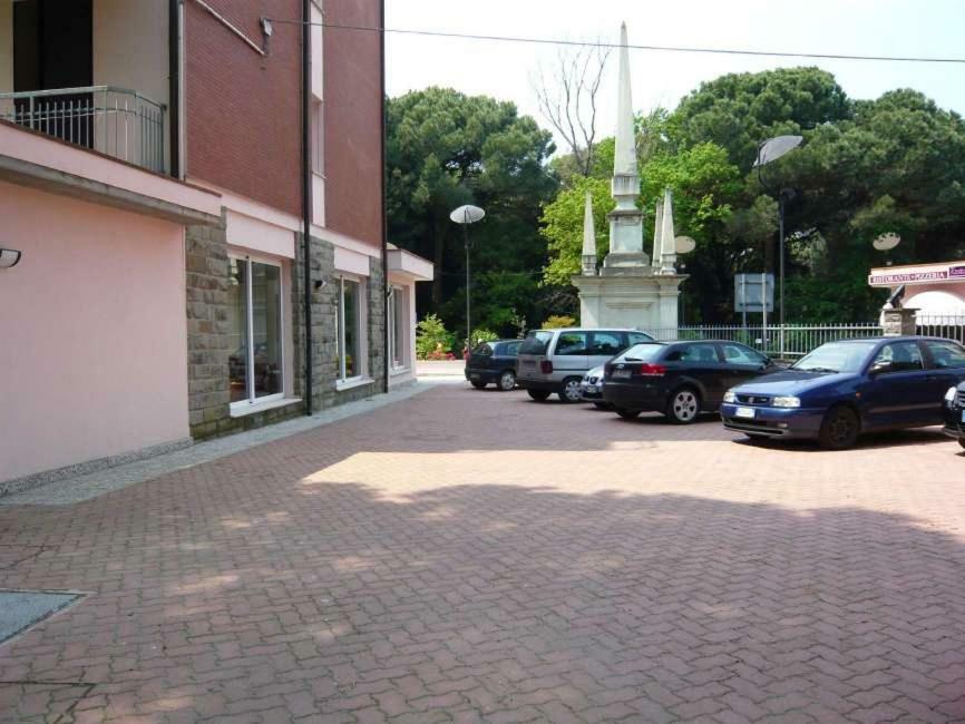 Hotel Calipso Llido Degli Estensi Dış mekan fotoğraf