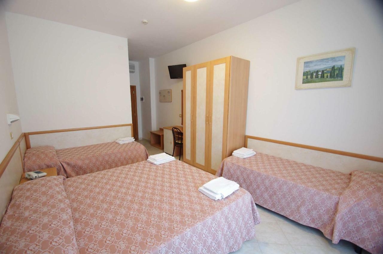 Hotel Calipso Llido Degli Estensi Dış mekan fotoğraf