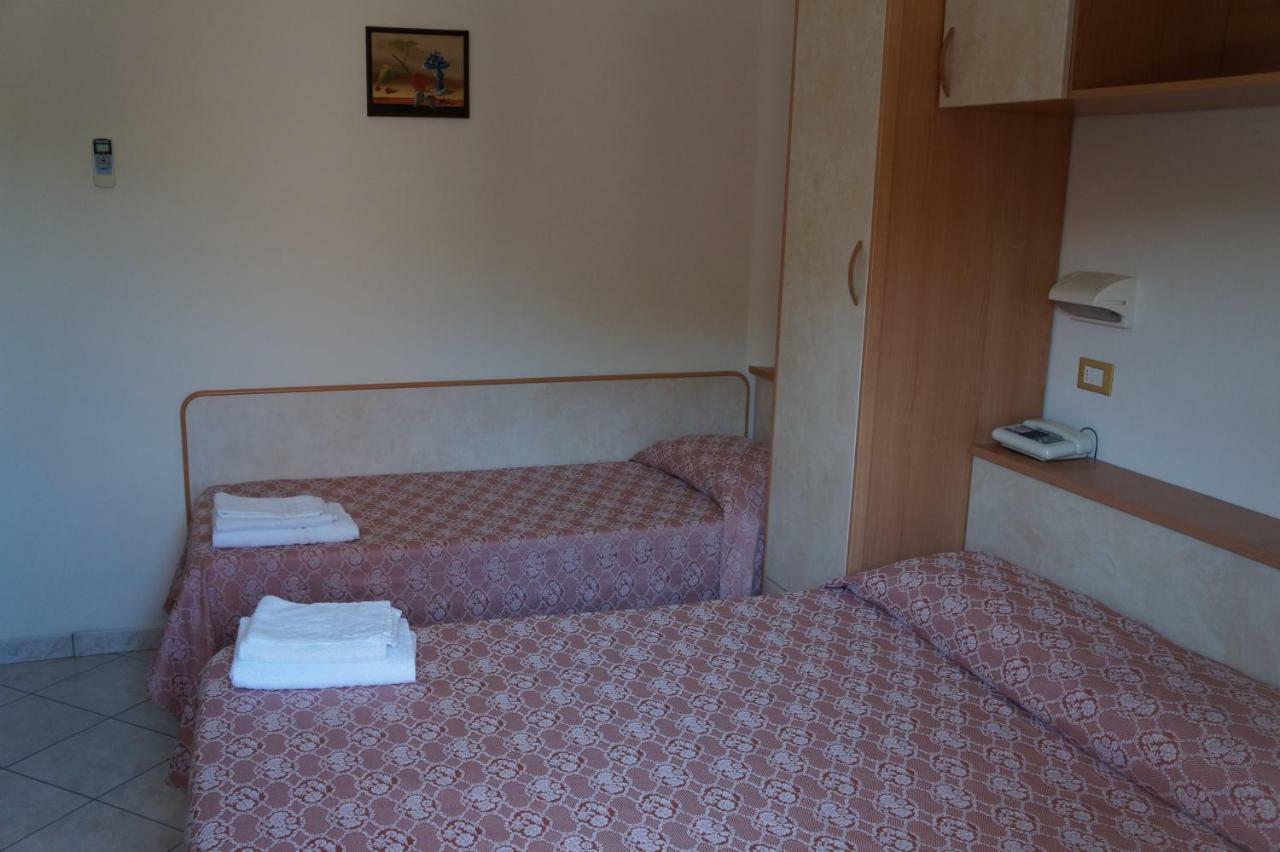Hotel Calipso Llido Degli Estensi Dış mekan fotoğraf