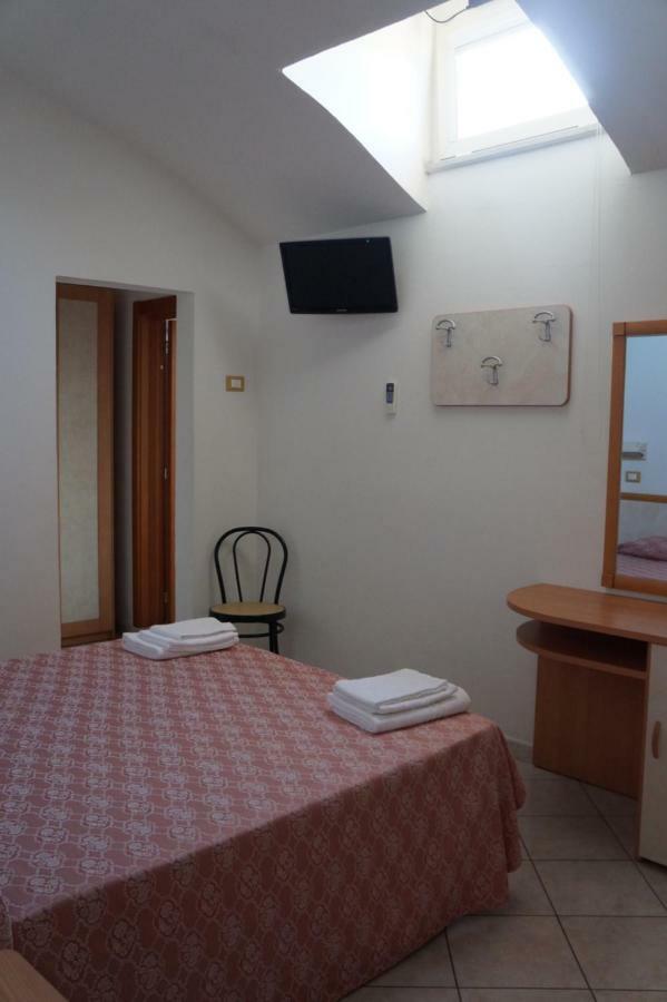 Hotel Calipso Llido Degli Estensi Dış mekan fotoğraf